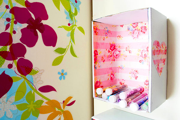 giá đựng dễ thương từ băng dính