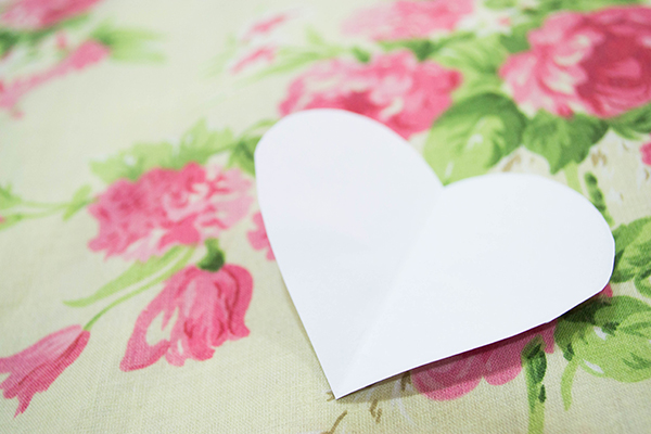 giá đựng đồ từ băng dính