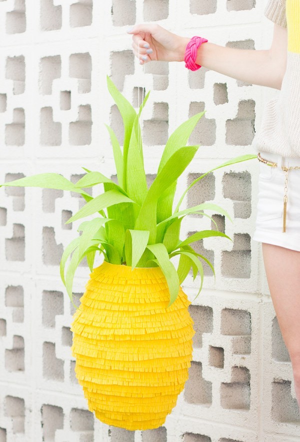 Làm đèn lồng quả dứa ngộ nghĩnh đón trung thu