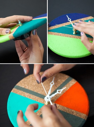 tự chế đồng hồ treo tường đầy màu sắc