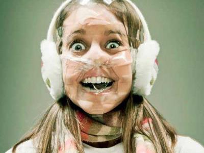 Hài hước những khuôn mặt biến dạng vì băng dính