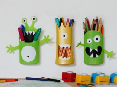 Tự chế ống đựng bút dễ thương từ vỏ chai nhựa