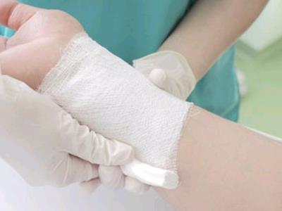 Khi nào nên băng vết thương cho trẻ