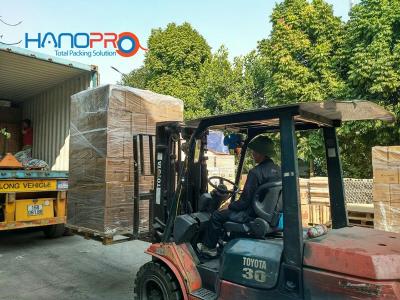 Hanopro xuất khẩu băng dính, màng pe đi Nhật Bản